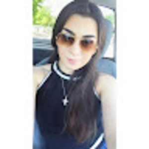 Meet your Posher, Daniela